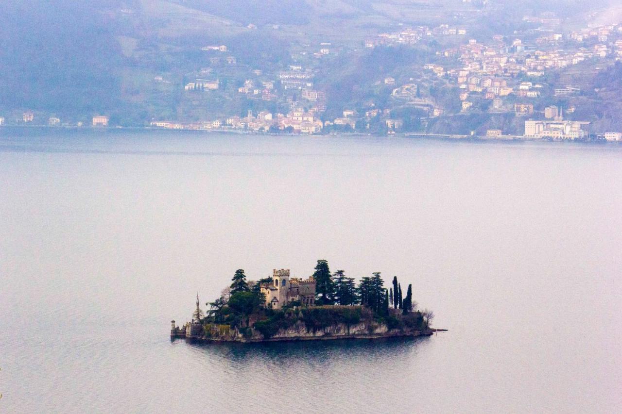 Magic On The Lake - Panoramic Marone Kamer foto